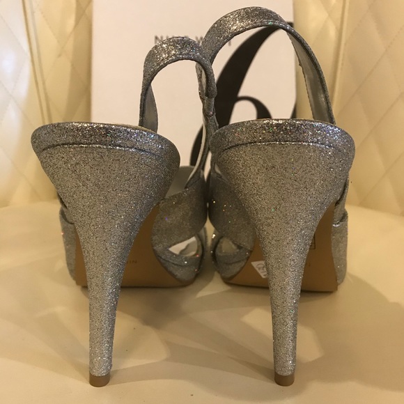 NEW Nine West Silver Sparkling Shoes - Picture 3 of 9
